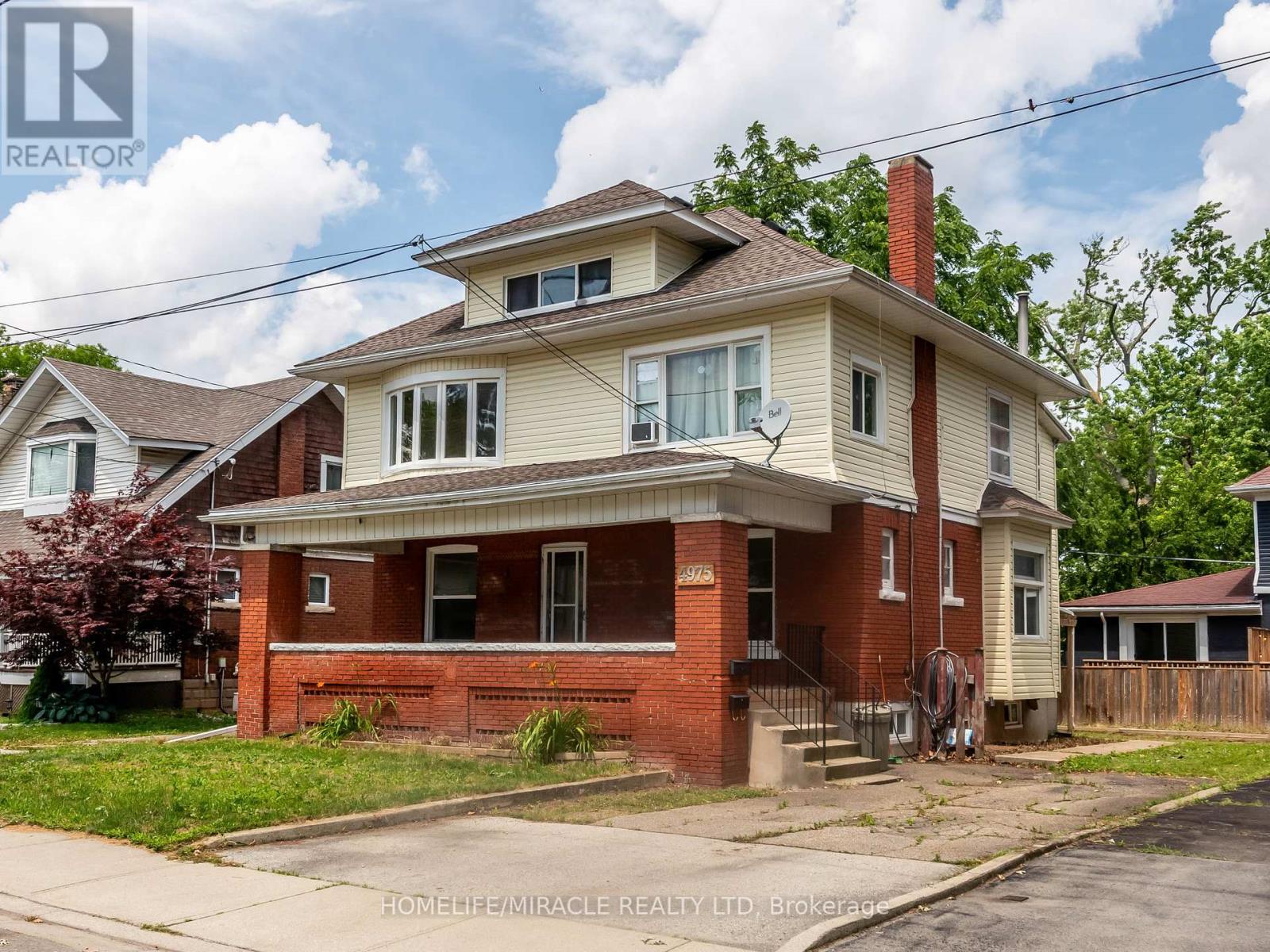 Property at 4975 MCRAE STREET image 3