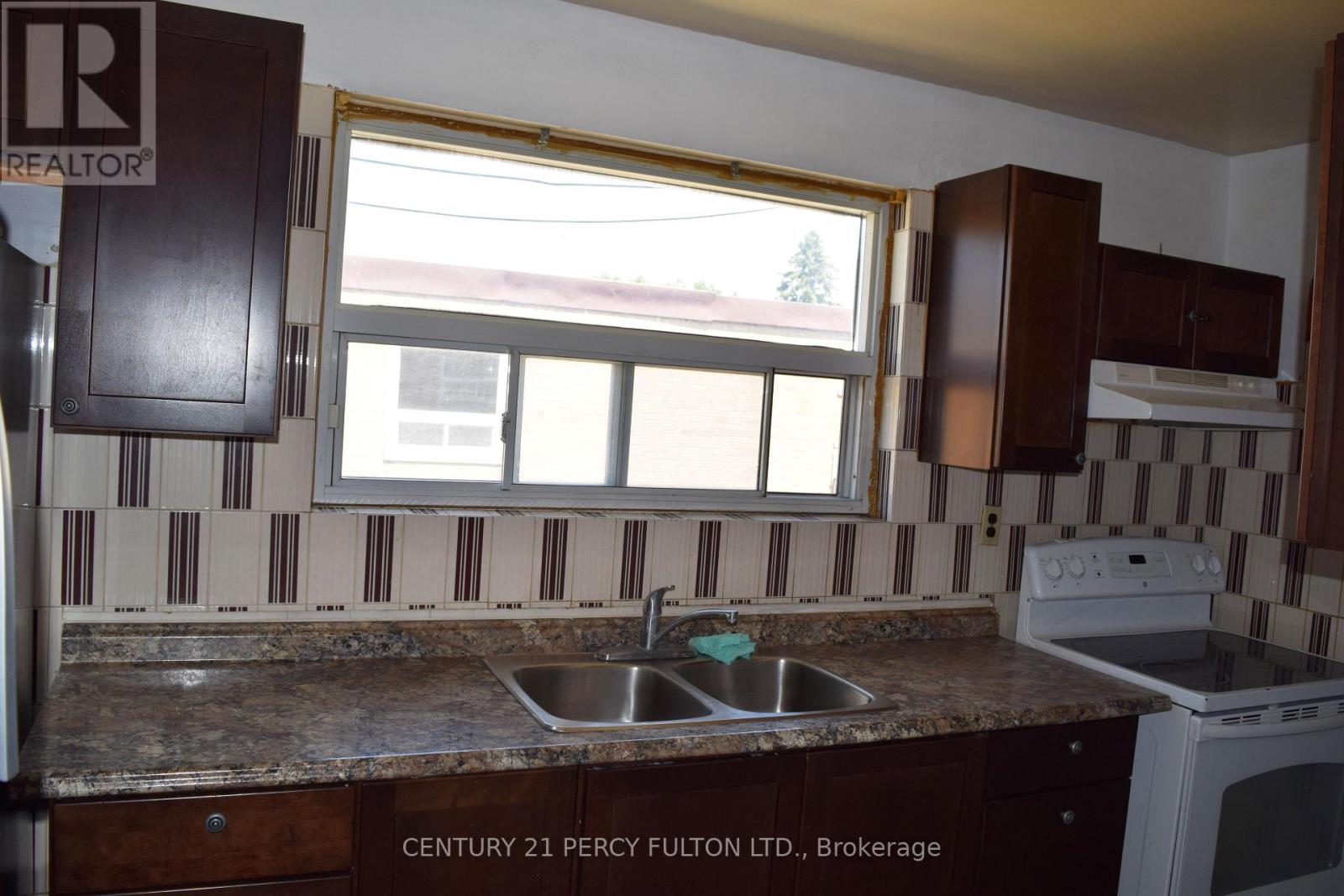 559a Birchmount Road, Toronto (Clairlea-Birchmount), Ontario  M1K 1P8 - Photo 20 - E12285390