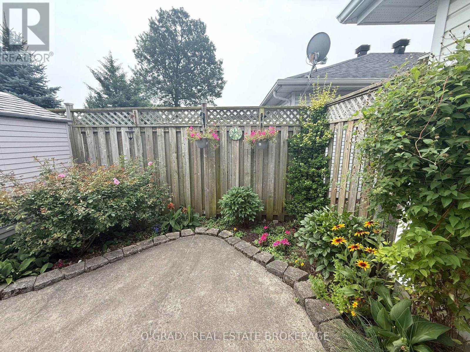 Property at 1299 CUTHBERTSON AVENUE image 3
