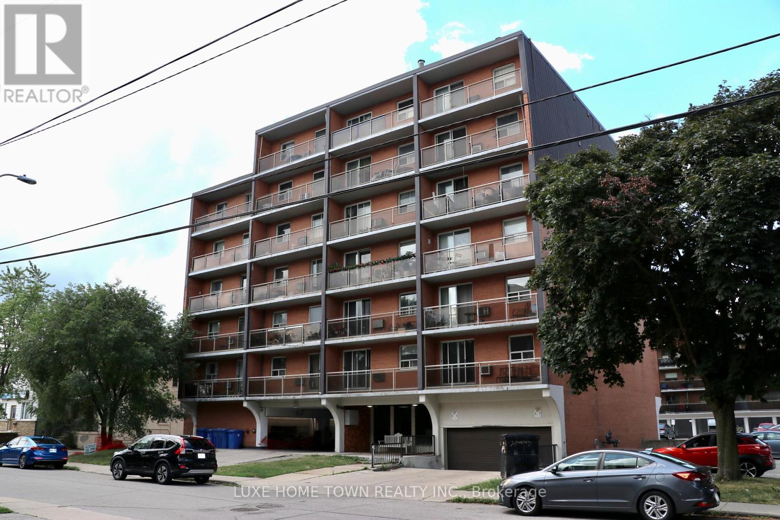 Property at 503 - 30 SUMMIT AVENUE image 1