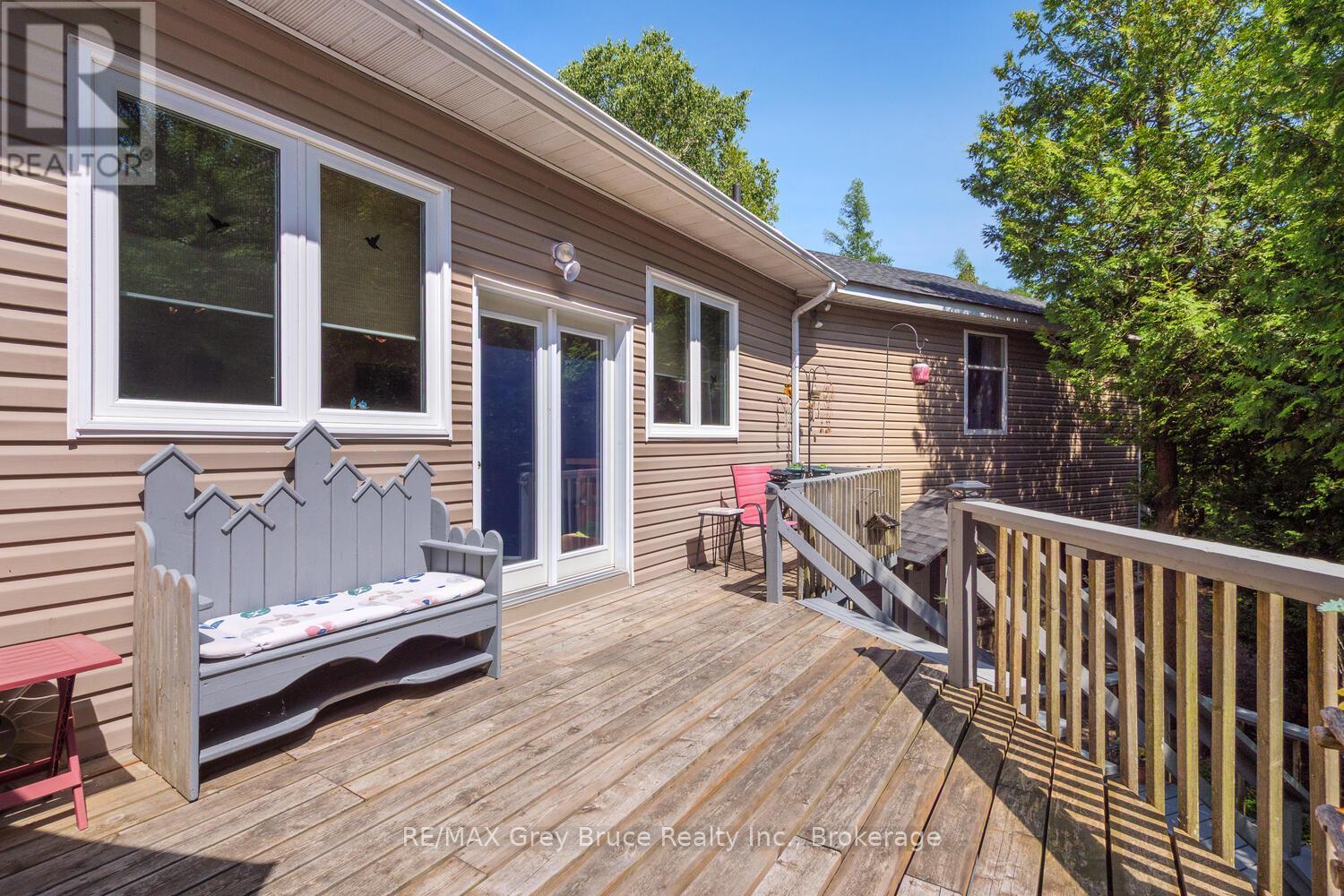 7 Purgatory Road, Northern Bruce Peninsula, Ontario  N0H 1W0 - Photo 11 - X12097873
