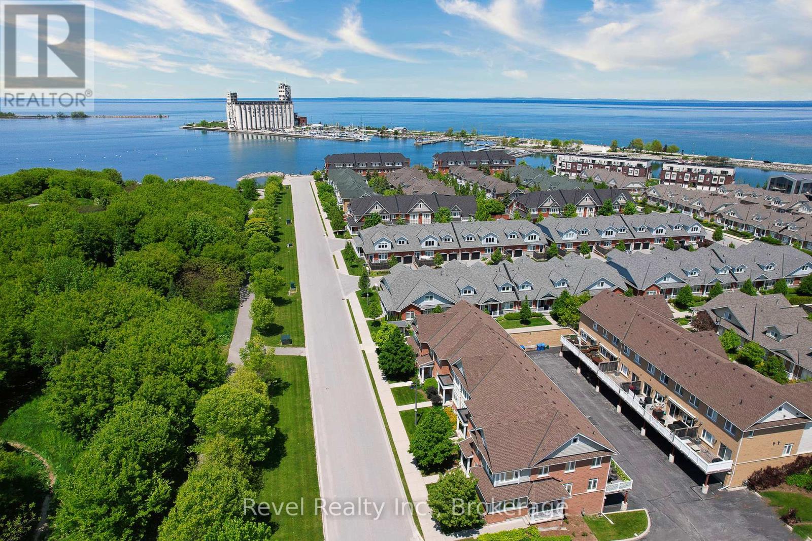 25 North Maple Street, Collingwood, Ontario  L9Y 0J3 - Photo 2 - S12286365