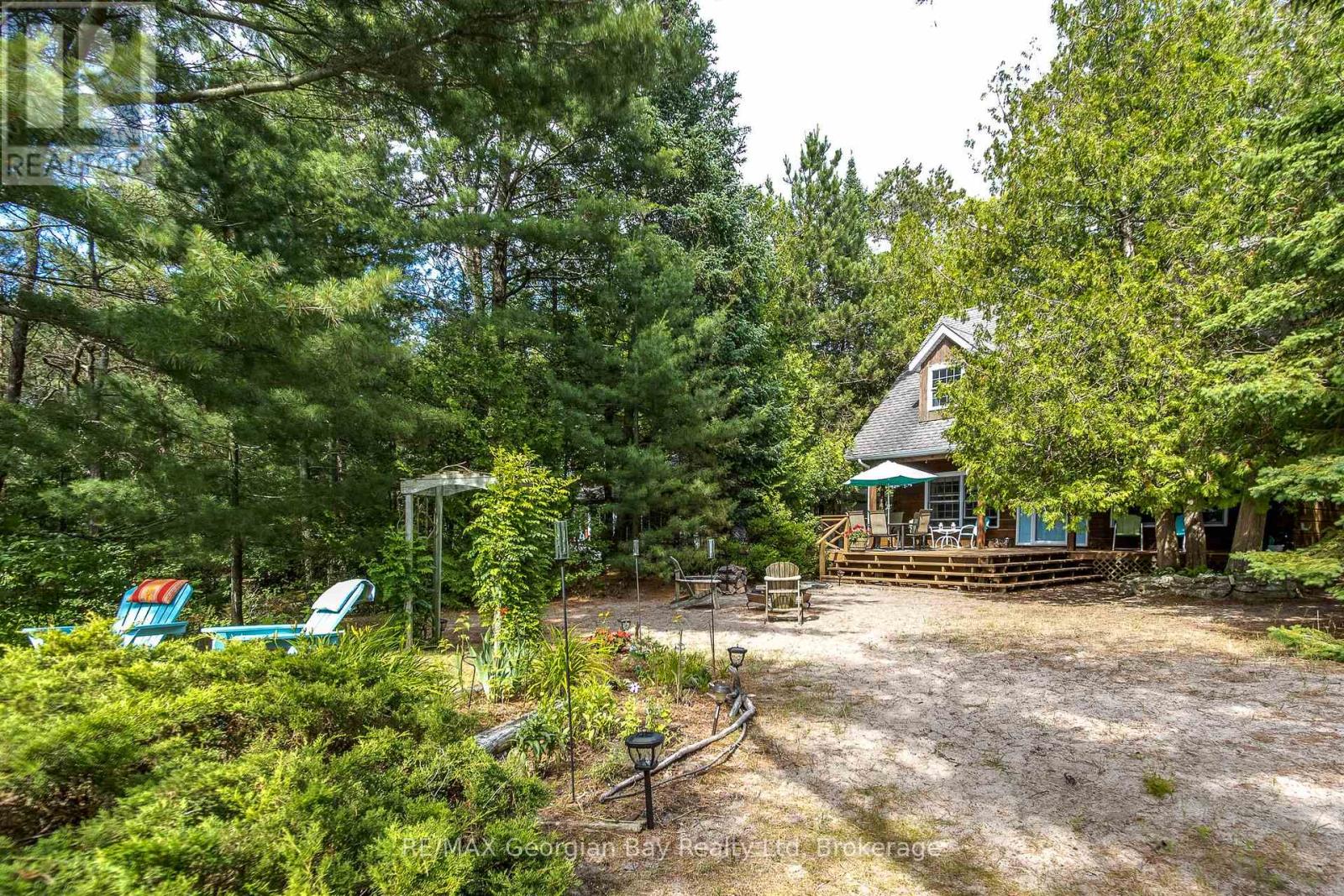 698 Tiny Beaches Road S, Tiny, Ontario  L0L 2T0 - Photo 45 - S12286374