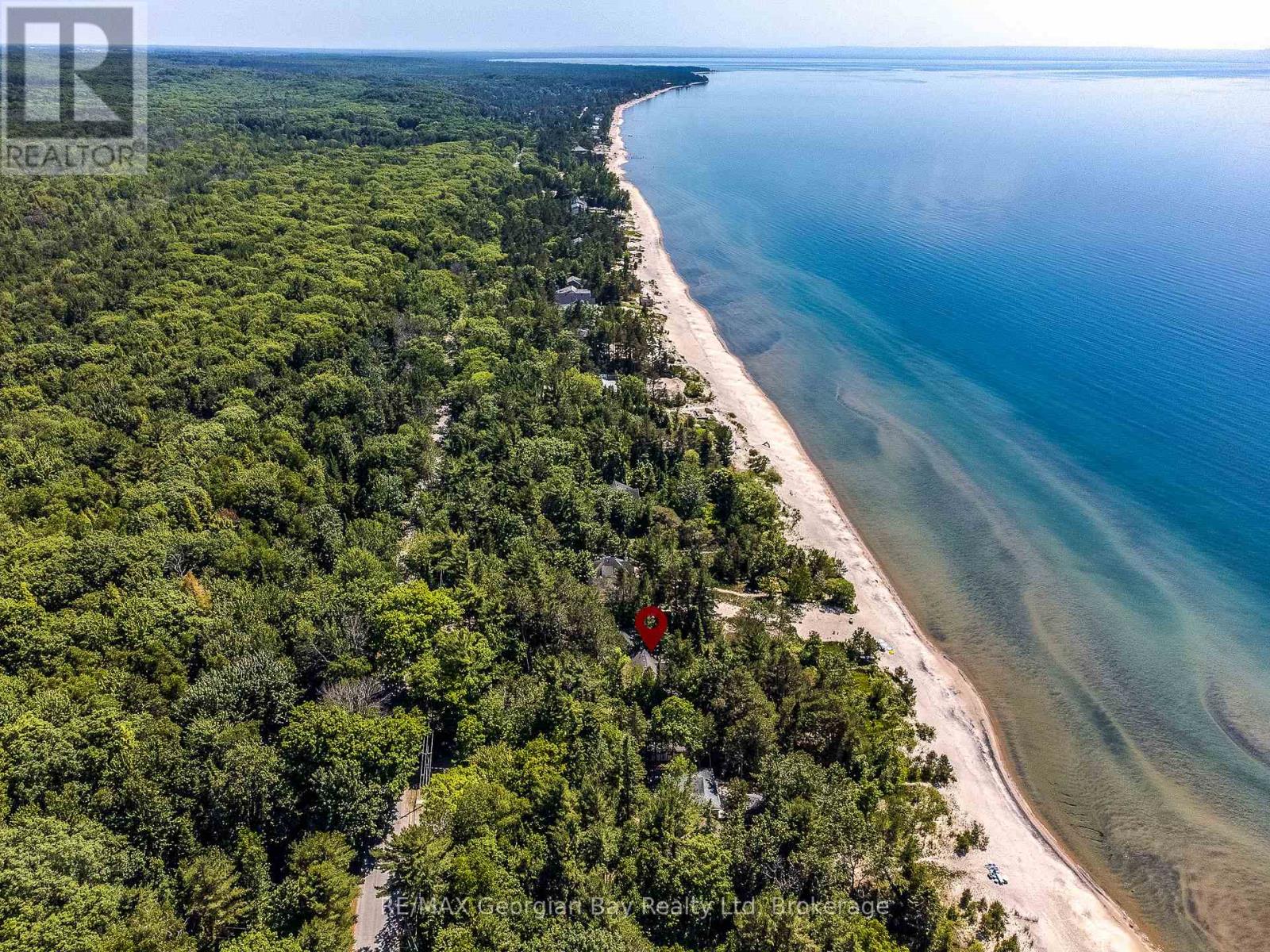 698 Tiny Beaches Road S, Tiny, Ontario  L0L 2T0 - Photo 5 - S12286374