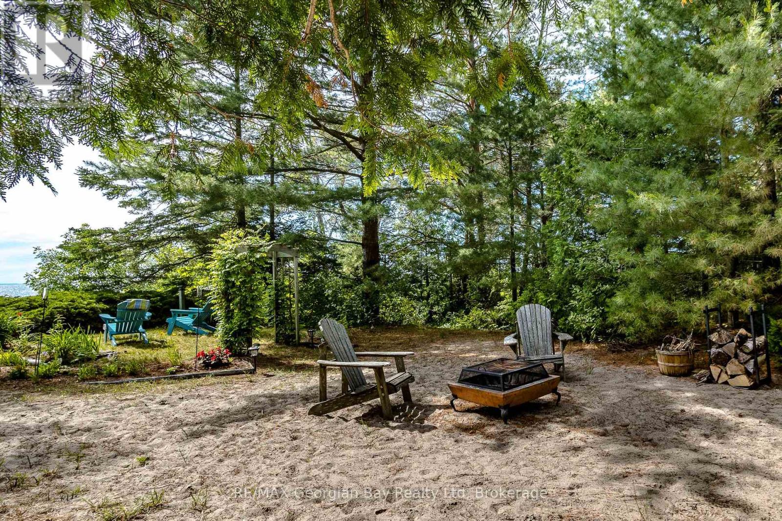 698 Tiny Beaches Road S, Tiny, Ontario  L0L 2T0 - Photo 7 - S12286374