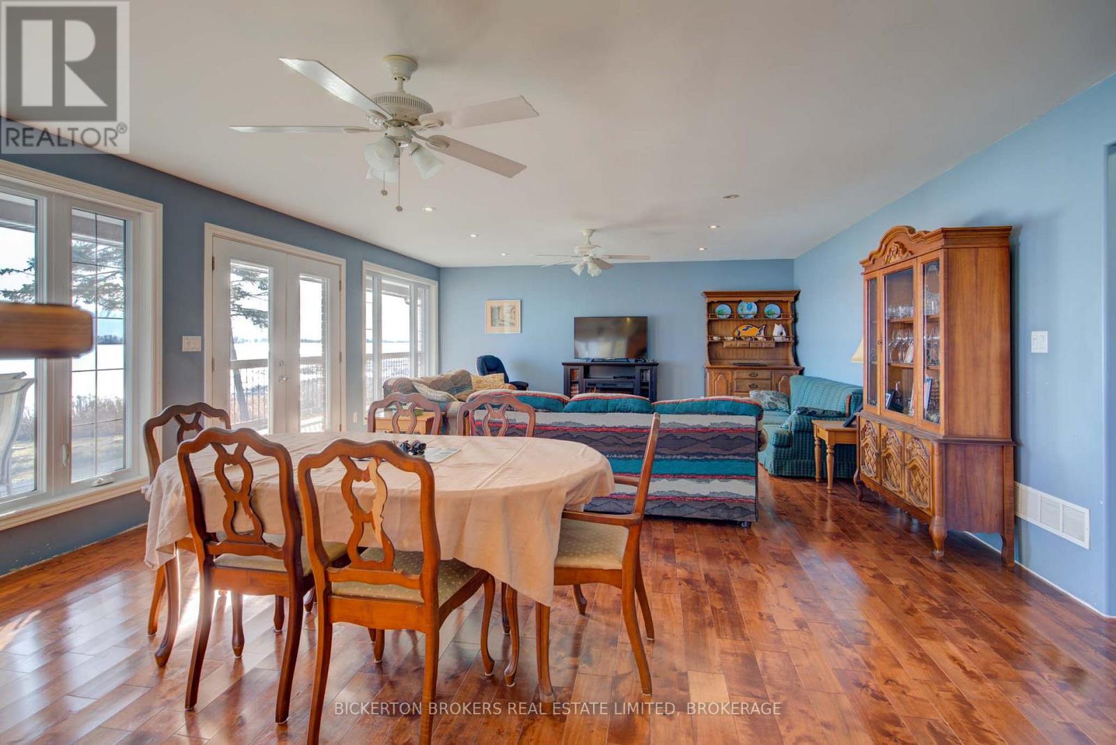 1125 Nine Mile Point Road, Frontenac Islands, Ontario  K0H 2Y0 - Photo 17 - X12286373