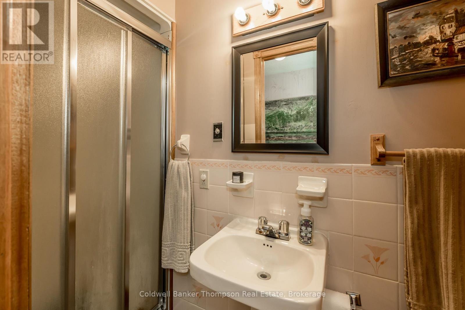 1378 Old Hwy 117, Lake Of Bays, Ontario  P0B 1A0 - Photo 26 - X12286460