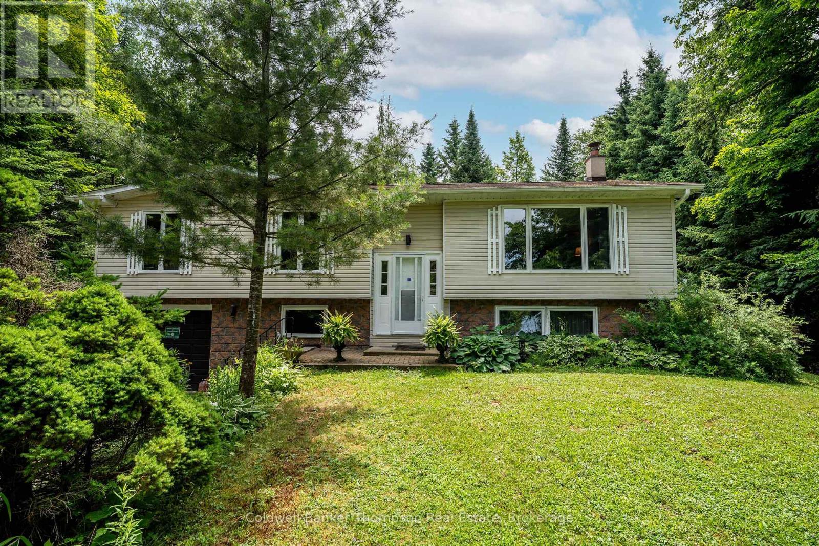 1378 Old Hwy 117, Lake Of Bays, Ontario  P0B 1A0 - Photo 6 - X12286460