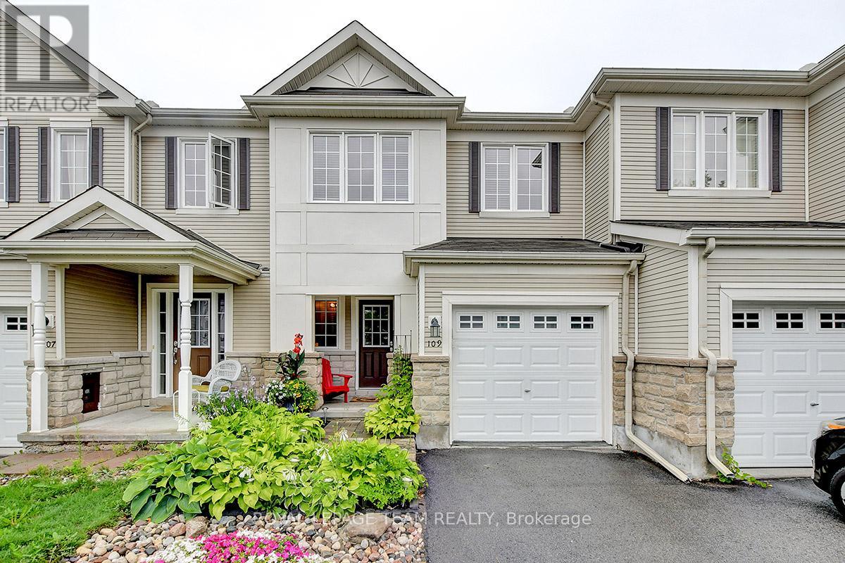 Property at 109 GOLDWOOD PRIVATE image 1