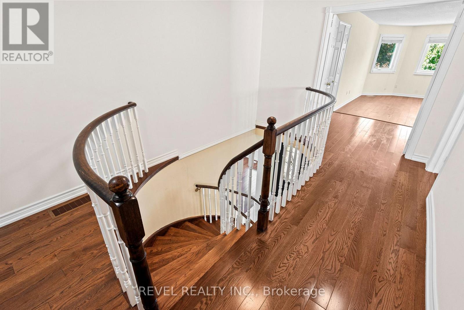 1005 Sandcliff Drive, Oshawa, Ontario  L1K 2E4 - Photo 17 - E12286315