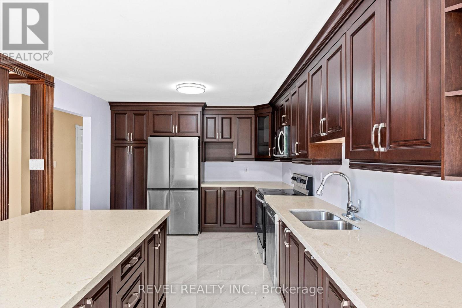 Property at 1005 SANDCLIFF DRIVE image 4