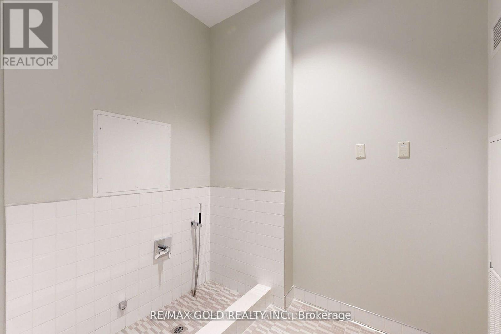801 - 100 Eagle Rock Way, Vaughan, Ontario  L6A 5B9 - Photo 22 - N12285944