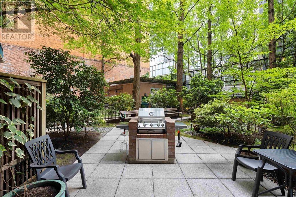 Listing Picture 37 of 39 : 511 22 E CORDOVA STREET, Vancouver / 溫哥華 - 魯藝地產 Yvonne Lu Group - MLS Medallion Club Member