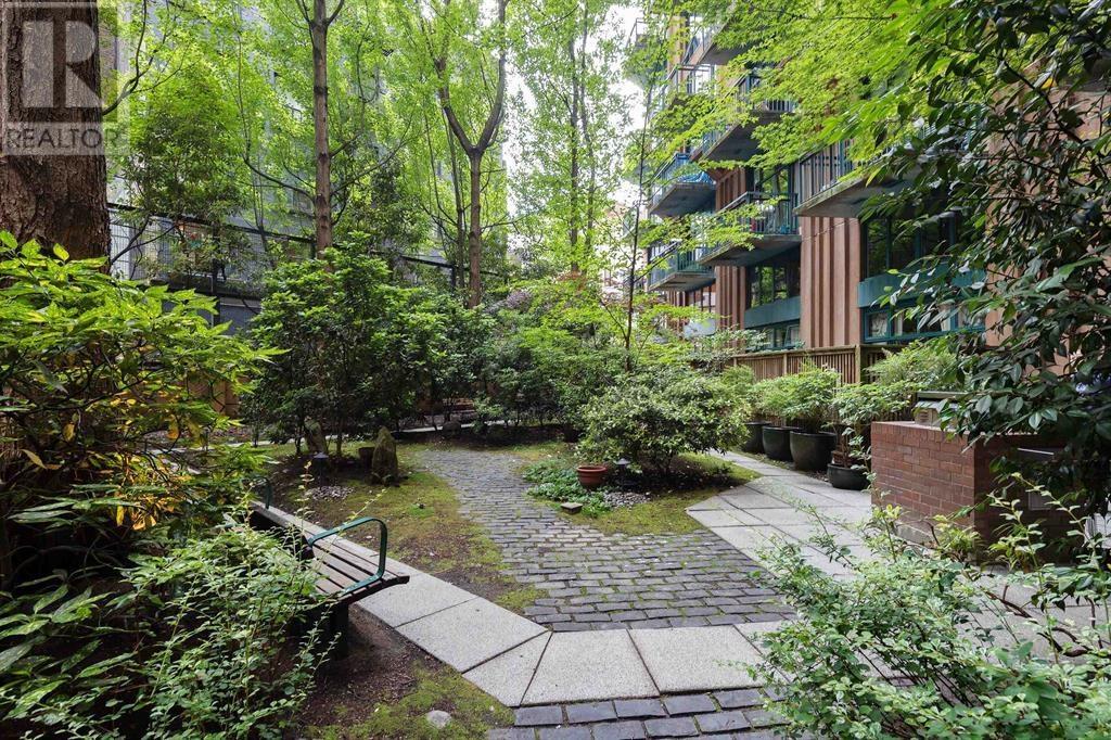 Listing Picture 38 of 39 : 511 22 E CORDOVA STREET, Vancouver / 溫哥華 - 魯藝地產 Yvonne Lu Group - MLS Medallion Club Member