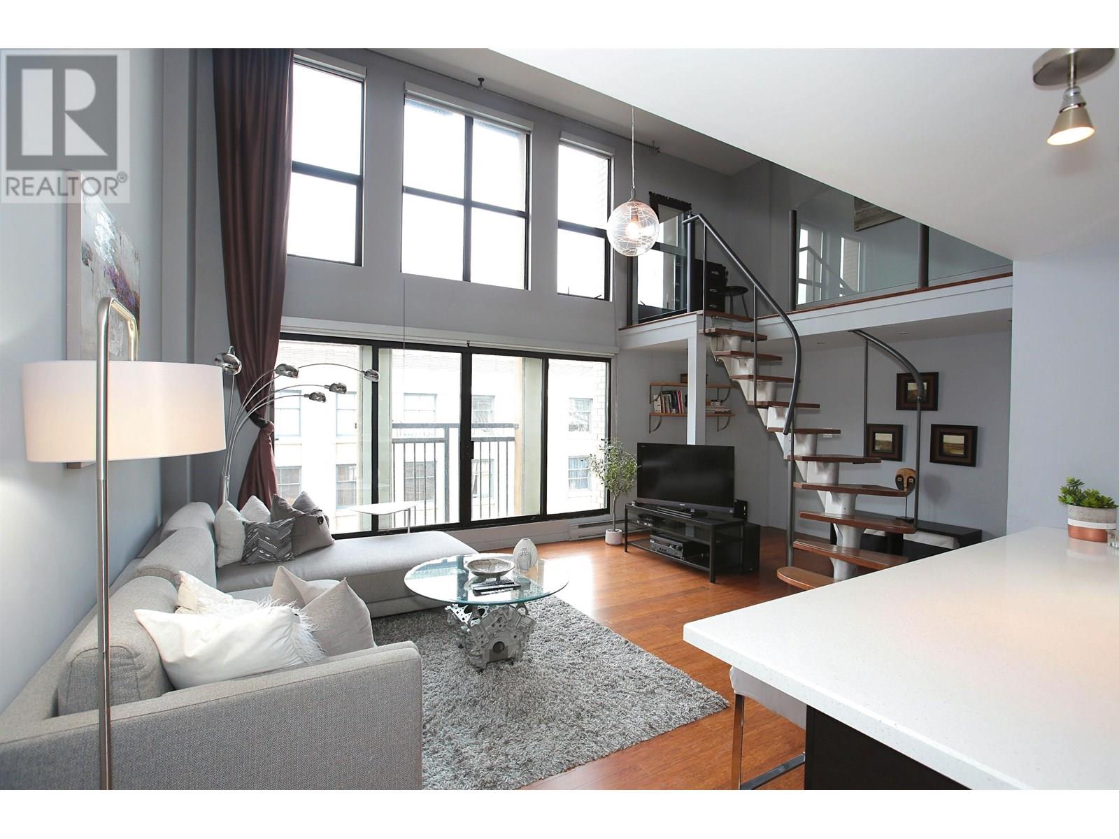 Listing Picture 2 of 39 : 511 22 E CORDOVA STREET, Vancouver / 溫哥華 - 魯藝地產 Yvonne Lu Group - MLS Medallion Club Member