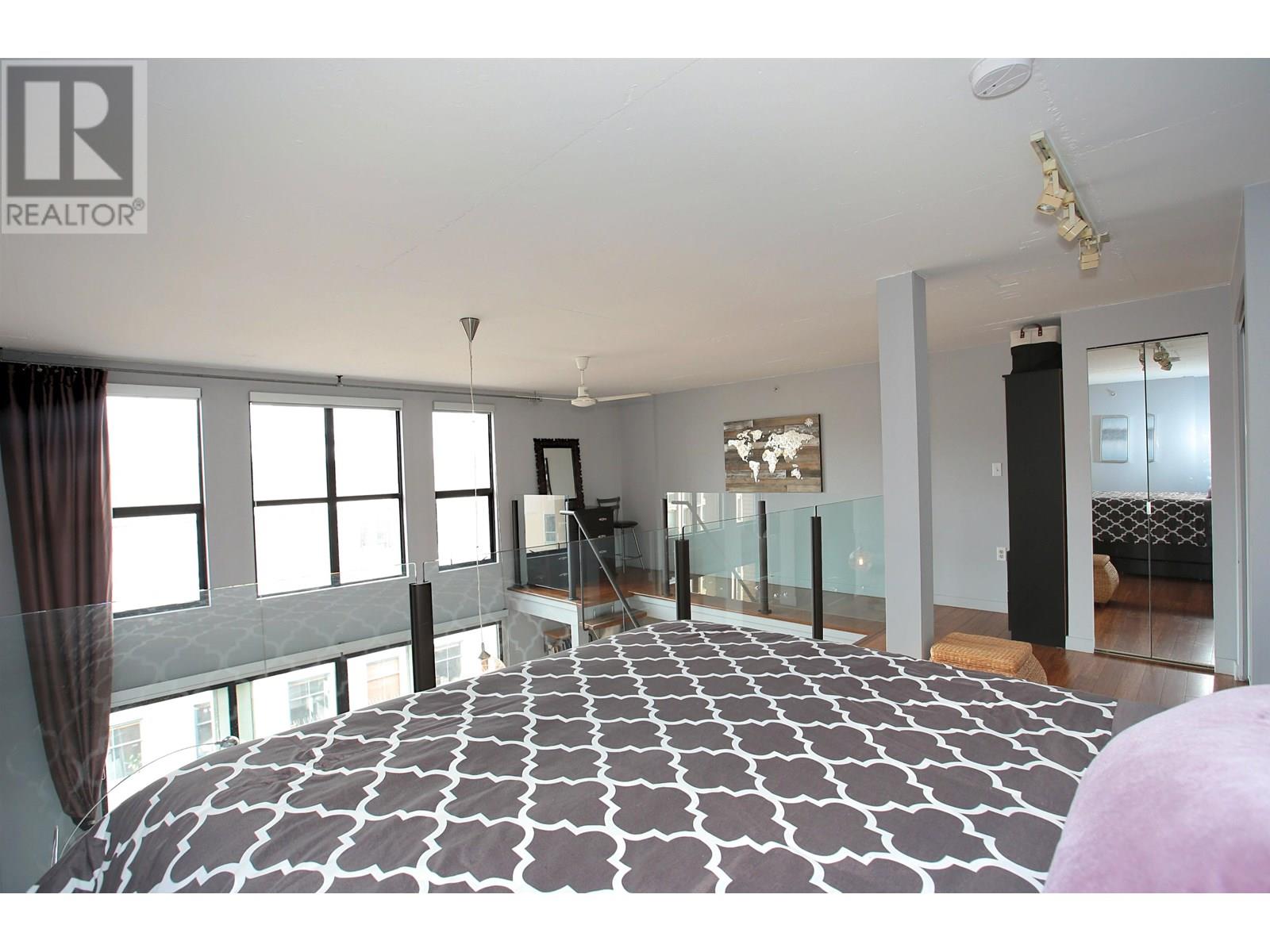 Listing Picture 19 of 39 : 511 22 E CORDOVA STREET, Vancouver / 溫哥華 - 魯藝地產 Yvonne Lu Group - MLS Medallion Club Member