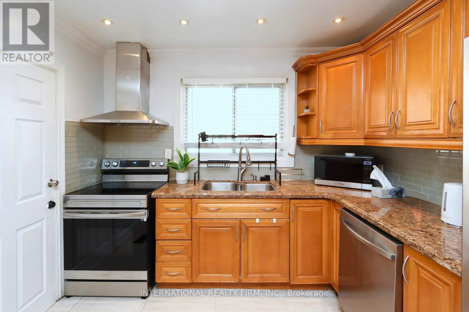 Property at 3352 QUEEN FREDERICA DRIVE image 3