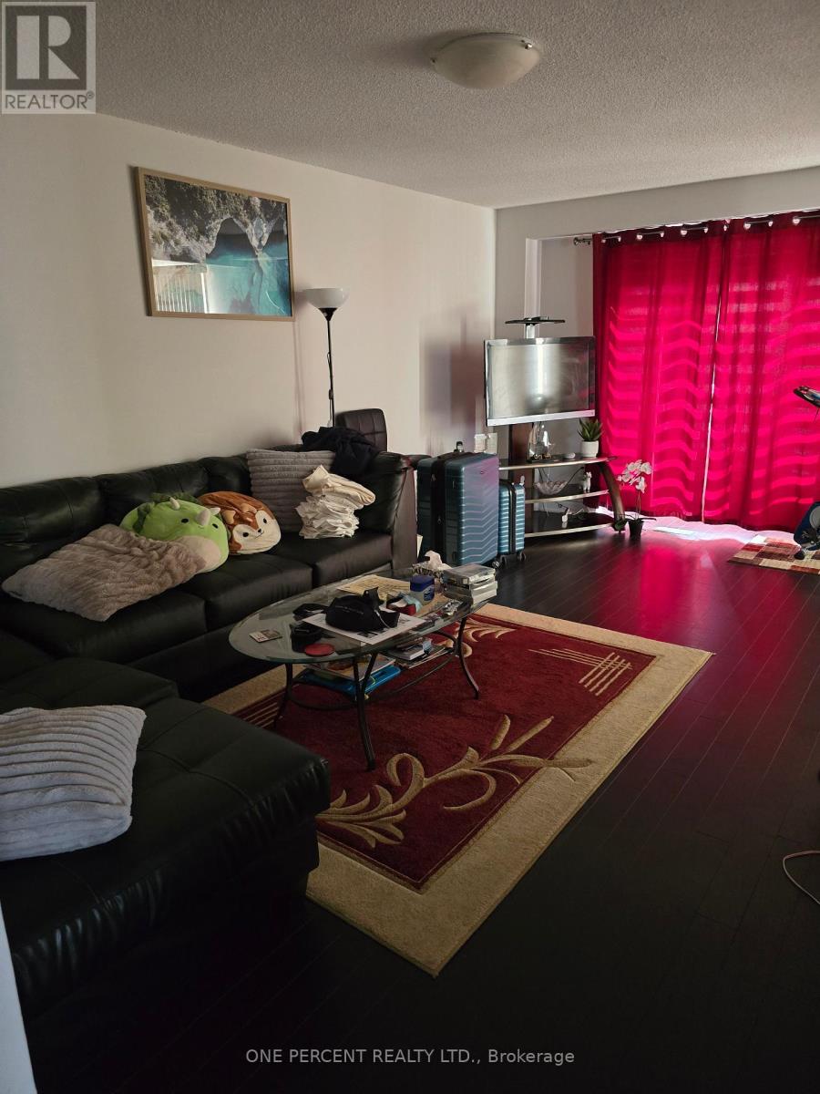 52 Timberlane Drive, Brampton, Ontario  L6Y 4B6 - Photo 14 - W12286285