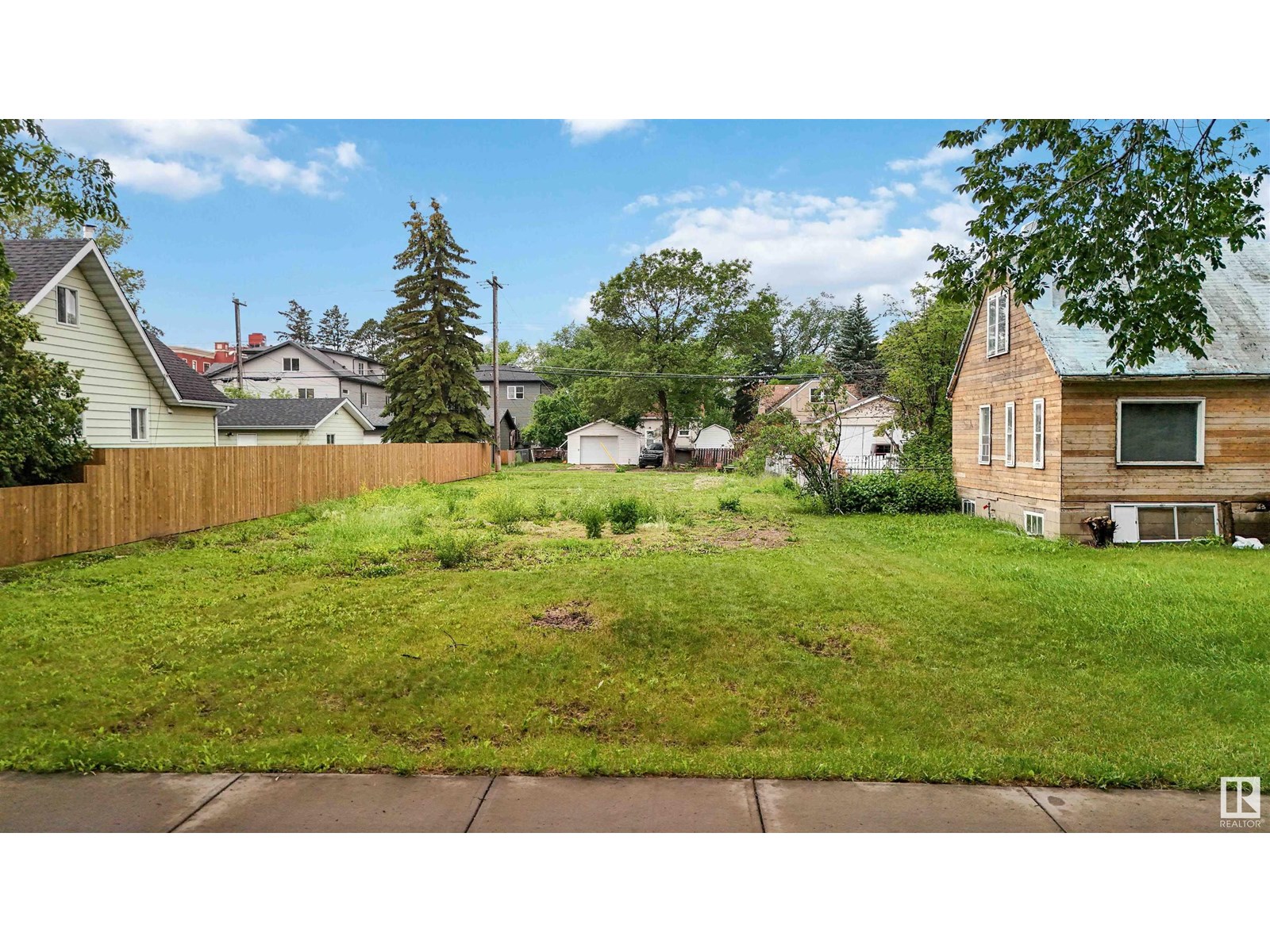 Property at 12210 102 ST NW image 3