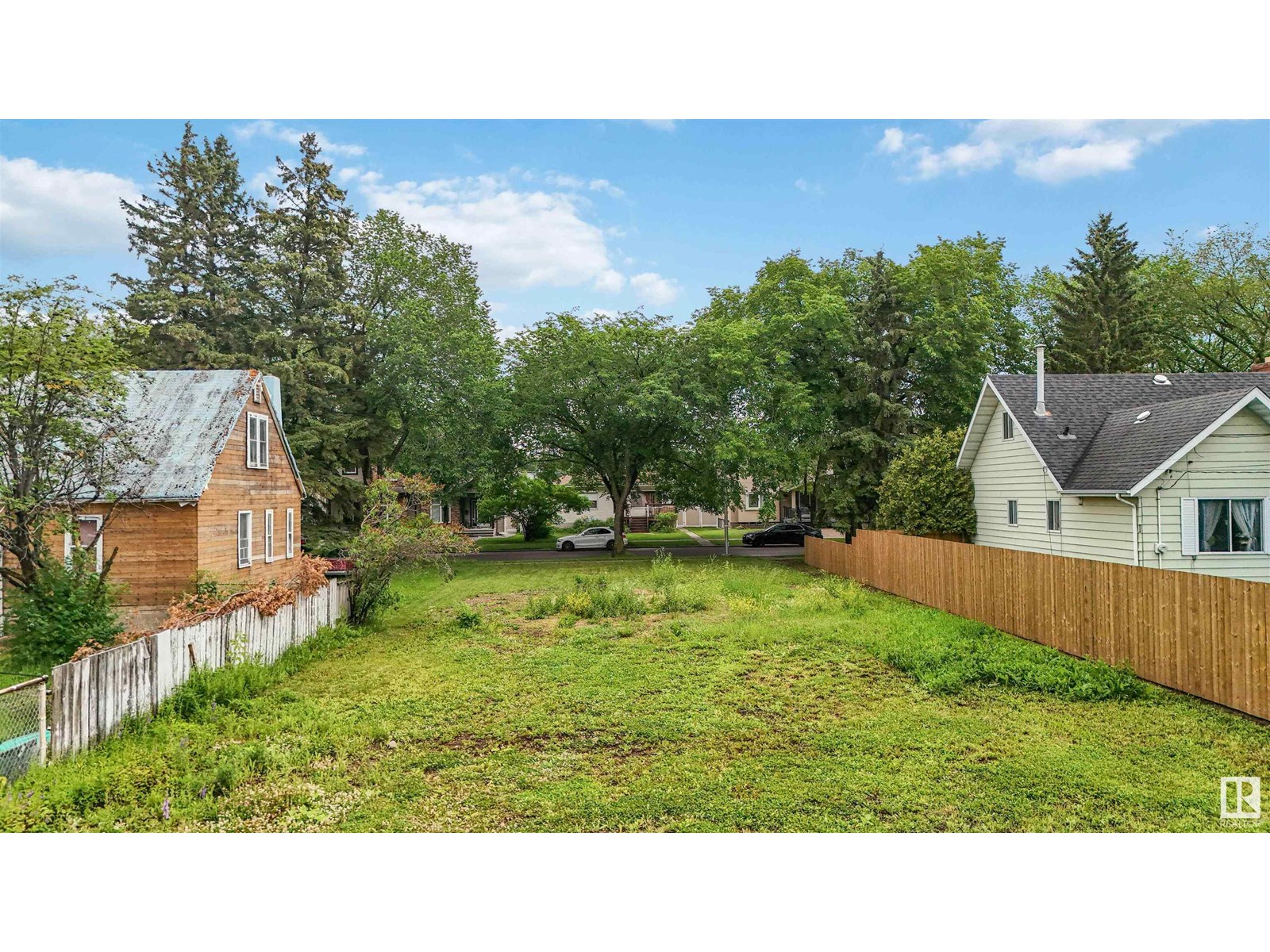 Property at 12210 102 ST NW image 4