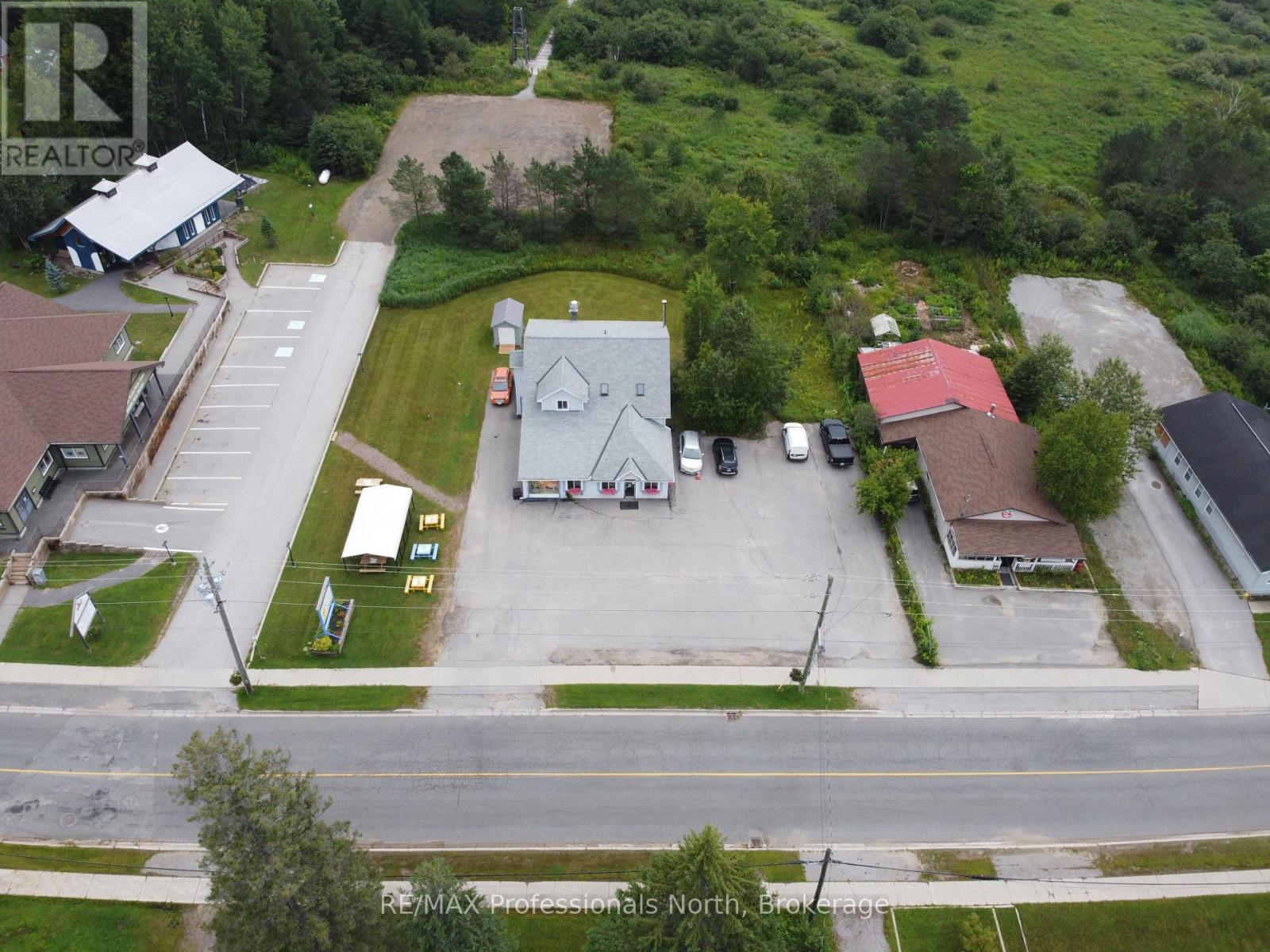 170 Bobcaygeon Road, Minden Hills (Minden), Ontario  K0M 2K0 - Photo 5 - X12238473