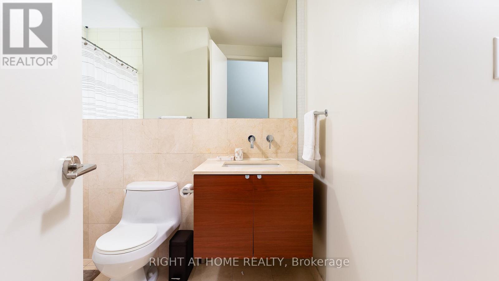 314 - 380 Macpherson Avenue, Toronto, Ontario  M4V 3E3 - Photo 15 - C12286414