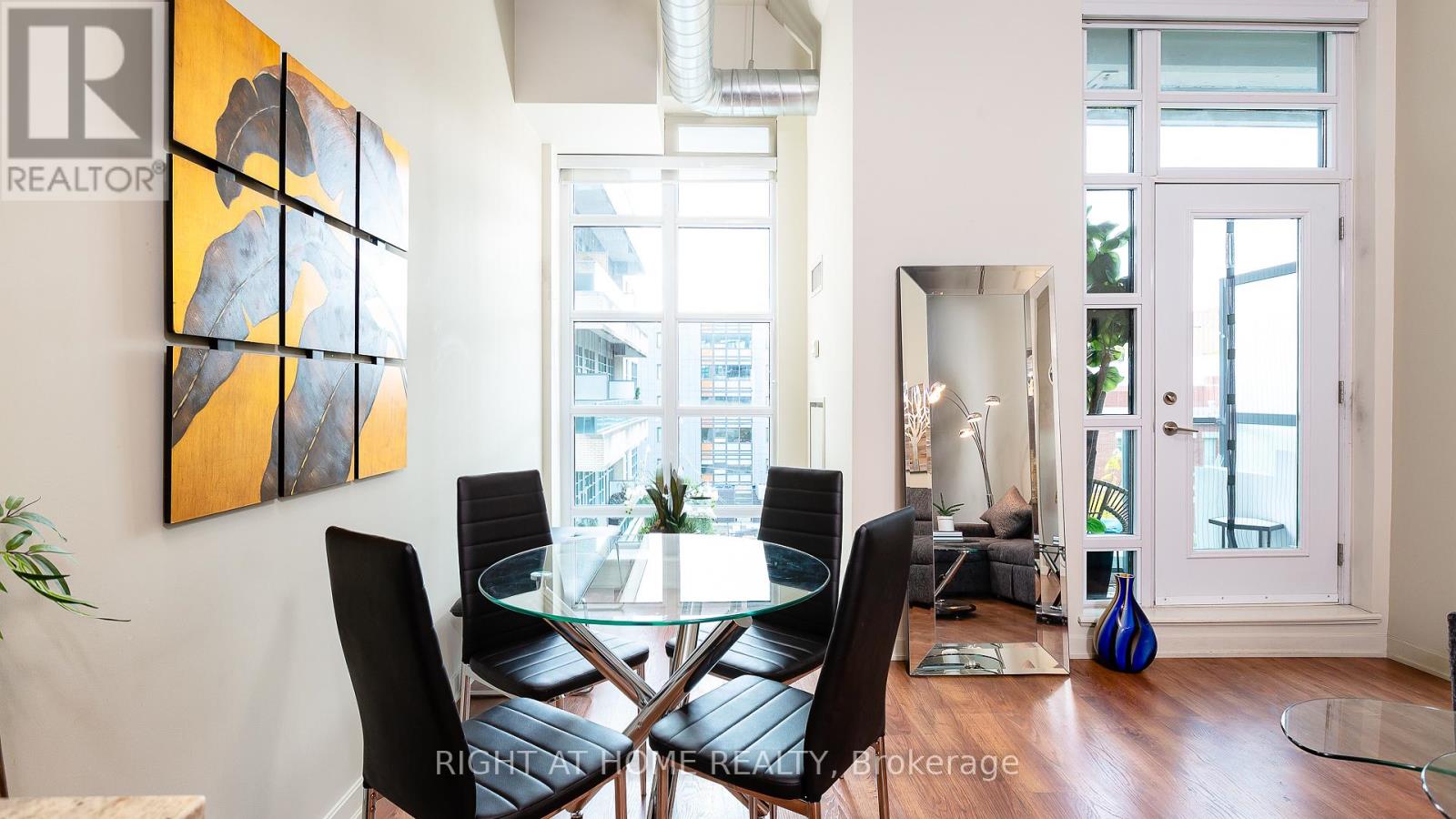 314 - 380 Macpherson Avenue, Toronto, Ontario  M4V 3E3 - Photo 6 - C12286414