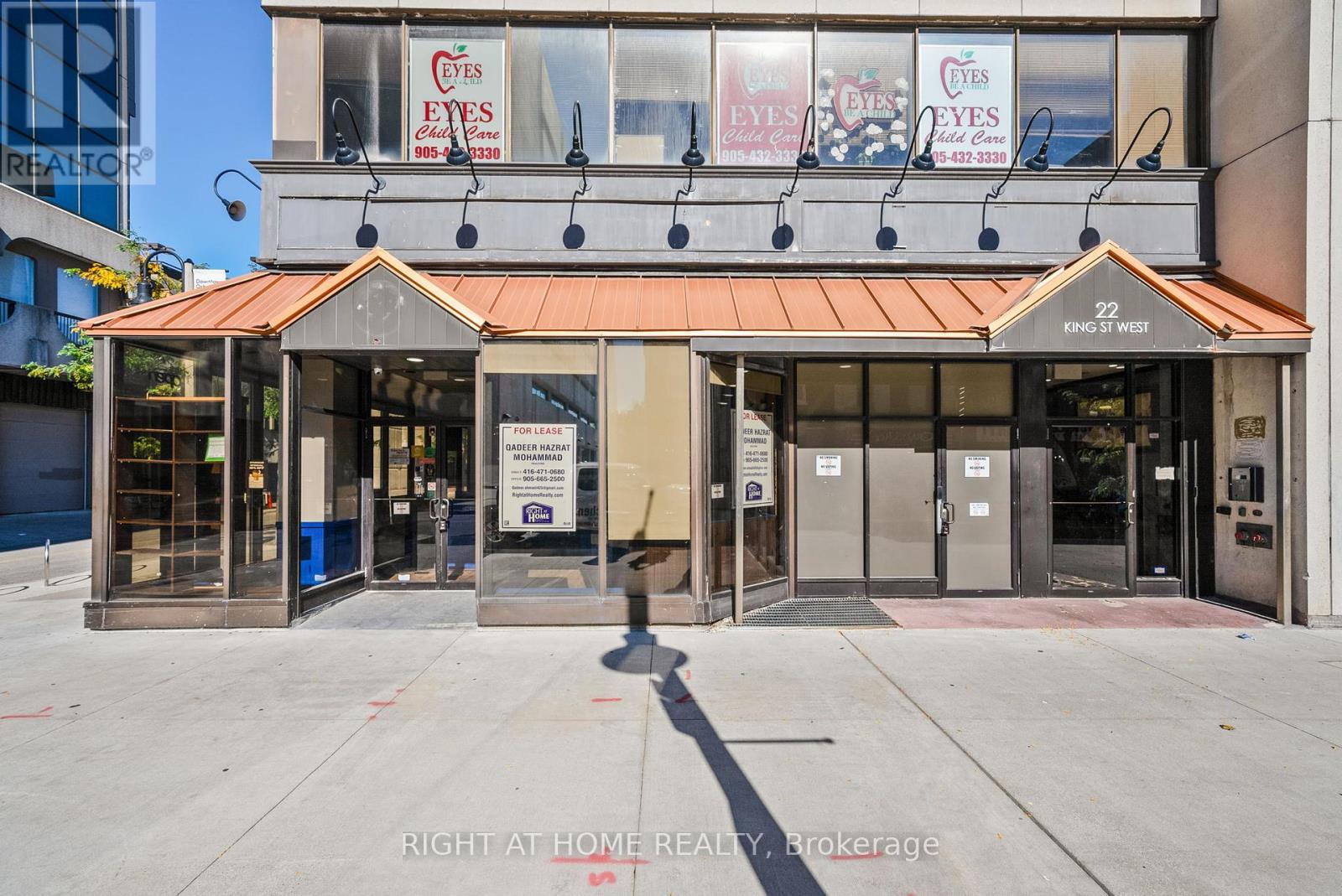 101 - 22 King Street W, Oshawa, Ontario  L1H 1A3 - Photo 2 - E12286339