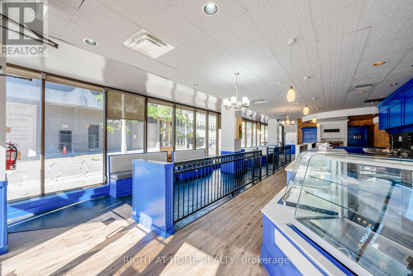 101 - 22 King Street W, Oshawa, Ontario  L1H 1A3 - Photo 6 - E12286339
