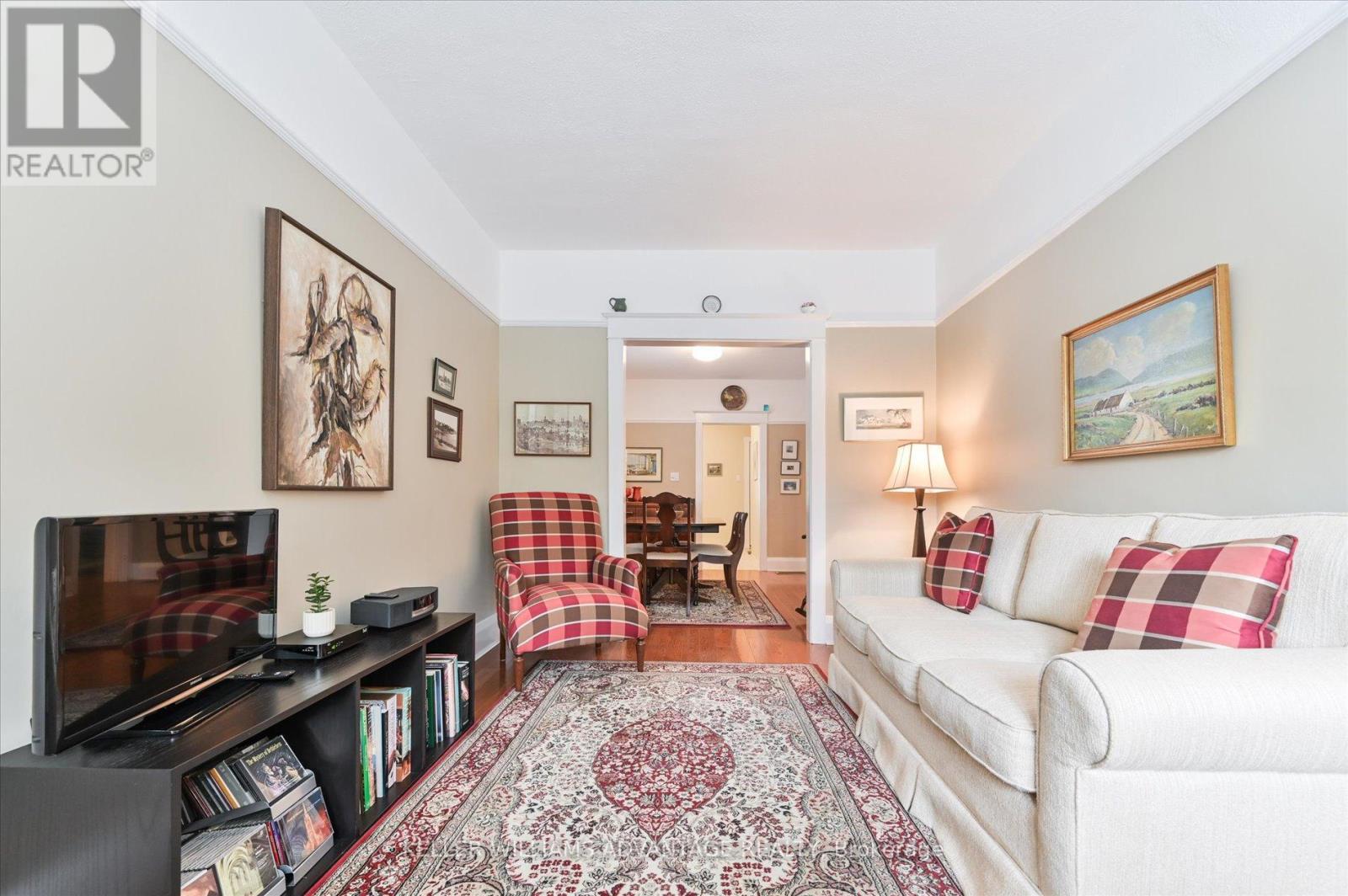 Property at 68 KEYSTONE AVENUE image 3