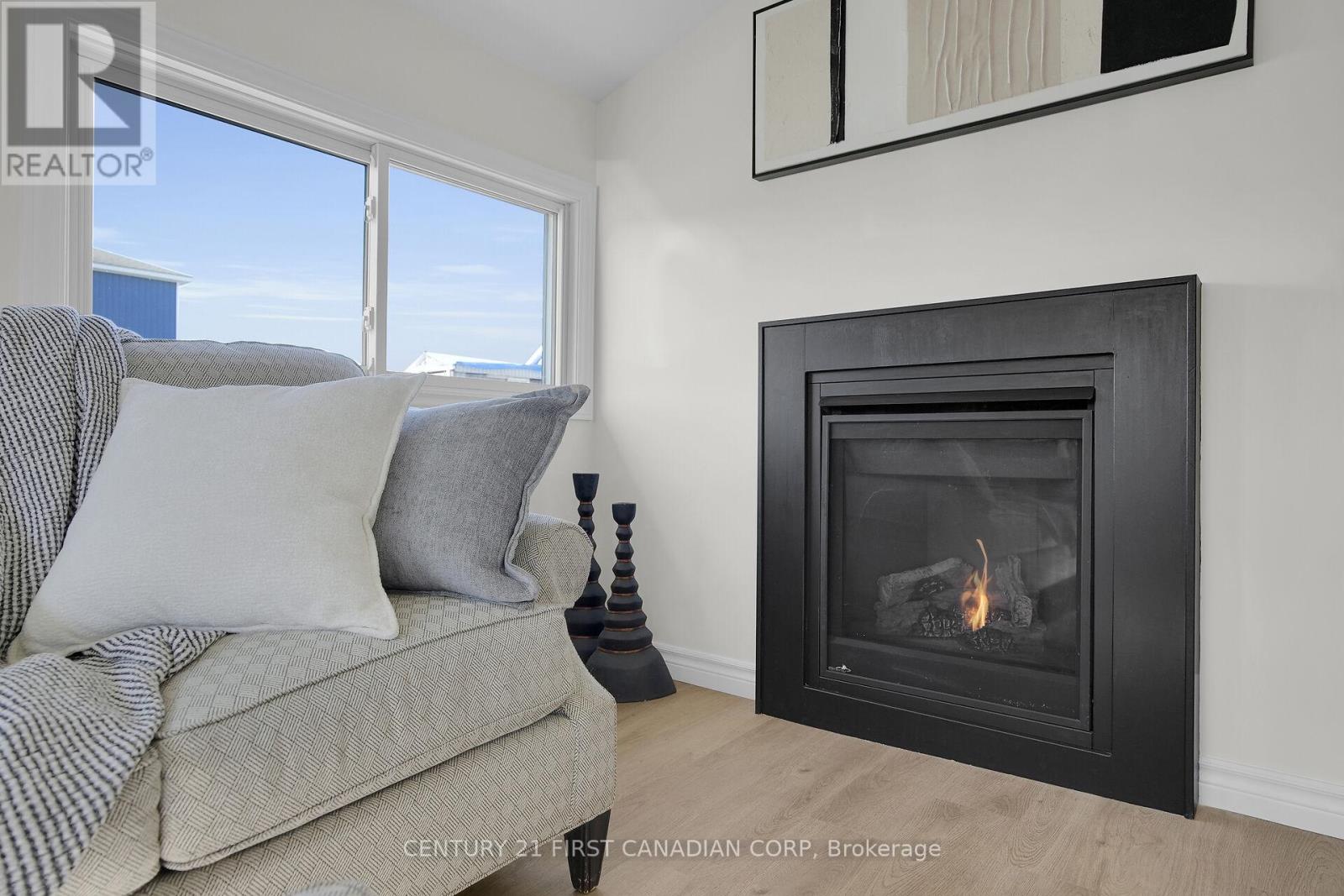 134 Maud Street, Central Elgin (Port Stanley), Ontario  N5L 1C9 - Photo 10 - X12286530