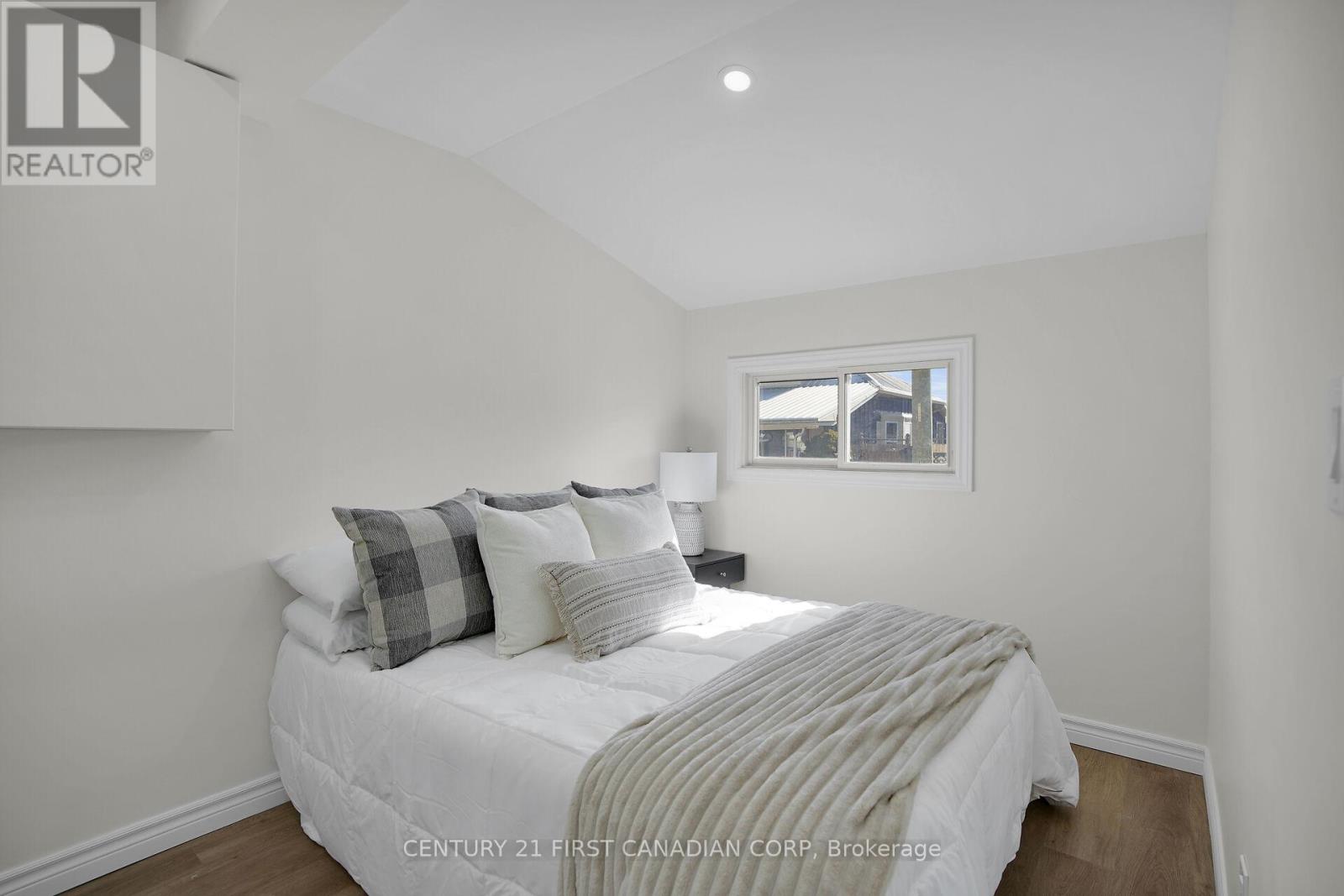 134 Maud Street, Central Elgin (Port Stanley), Ontario  N5L 1C9 - Photo 14 - X12286530