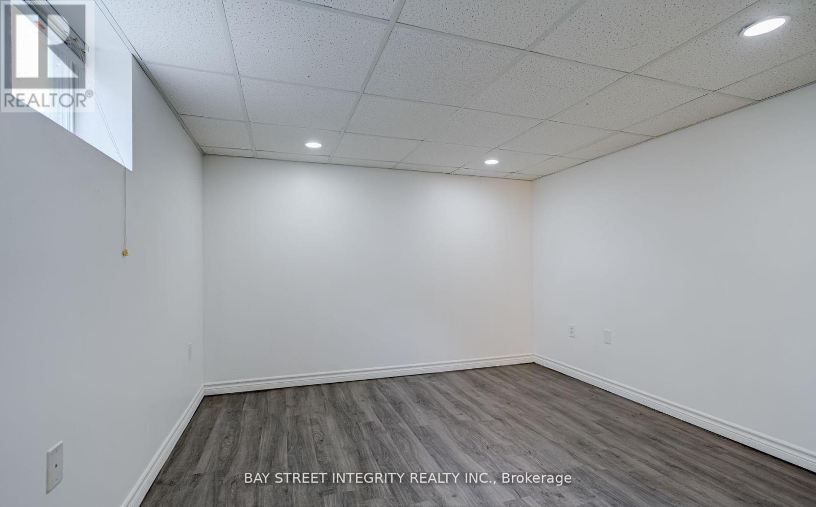 Bsmt - 65 Walter Avenue, Newmarket, Ontario  L3Y 2T4 - Photo 13 - N12286435