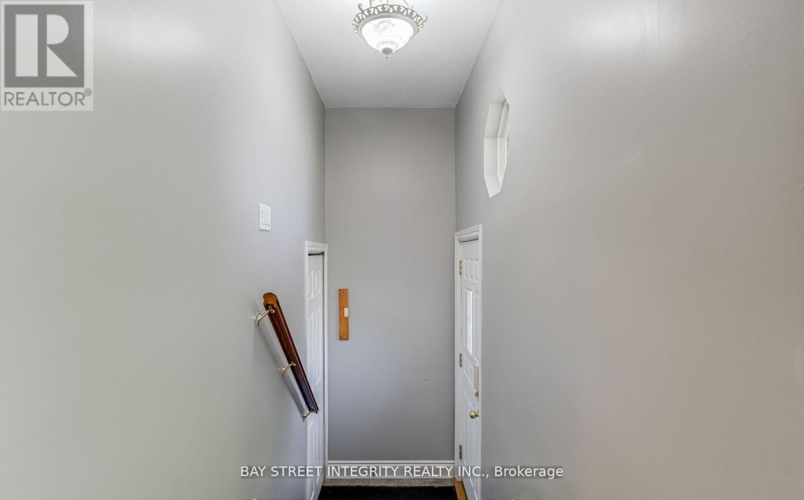 Bsmt - 65 Walter Avenue, Newmarket, Ontario  L3Y 2T4 - Photo 5 - N12286435