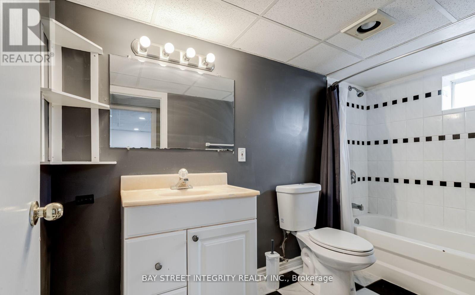 Bsmt - 65 Walter Avenue, Newmarket, Ontario  L3Y 2T4 - Photo 7 - N12286435