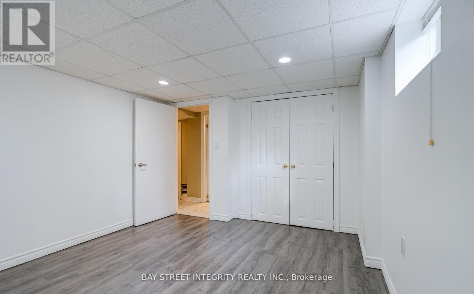 Bsmt - 65 Walter Avenue, Newmarket, Ontario  L3Y 2T4 - Photo 9 - N12286435