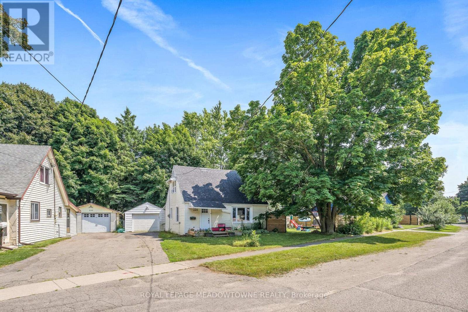 Property at 224 MASON BOULEVARD image 1