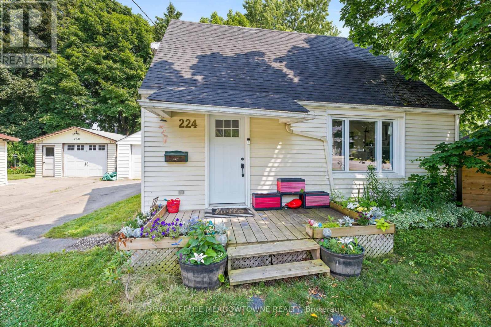 Property at 224 MASON BOULEVARD image 4