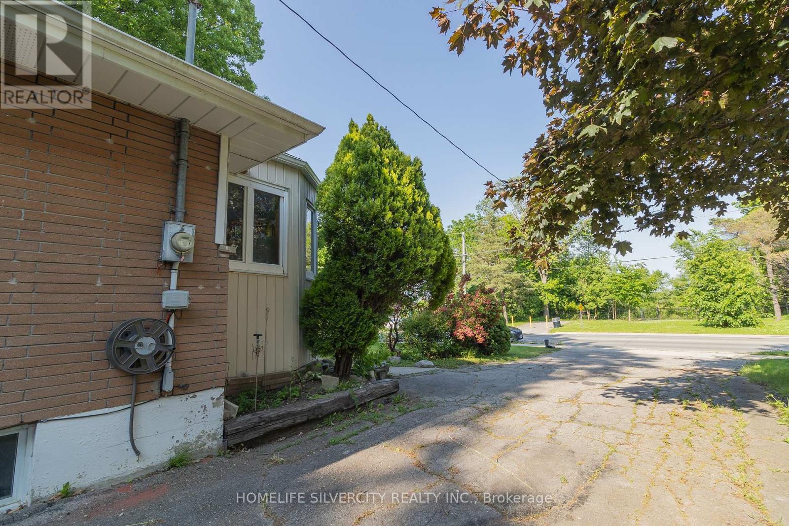 259 Greenwood Avenue, London South, Ontario  N6J 3G5 - Photo 39 - X12235162