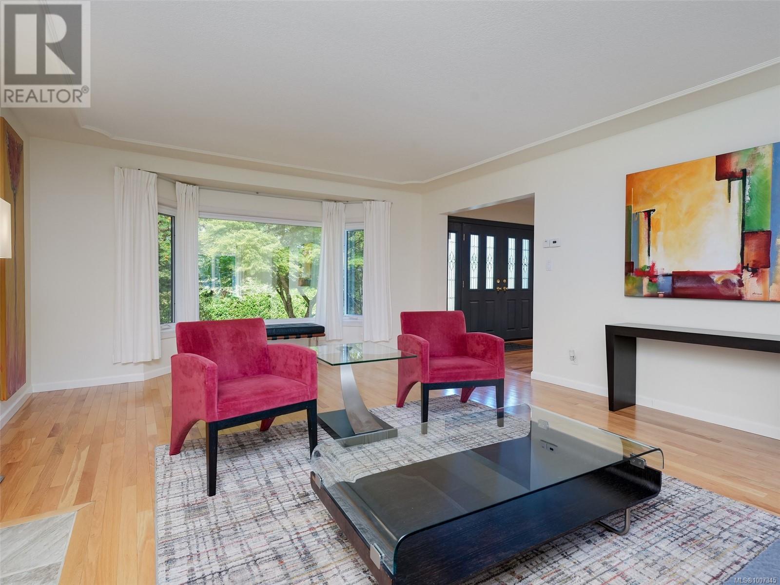 Property at 5133 Santa Clara Ave image 5