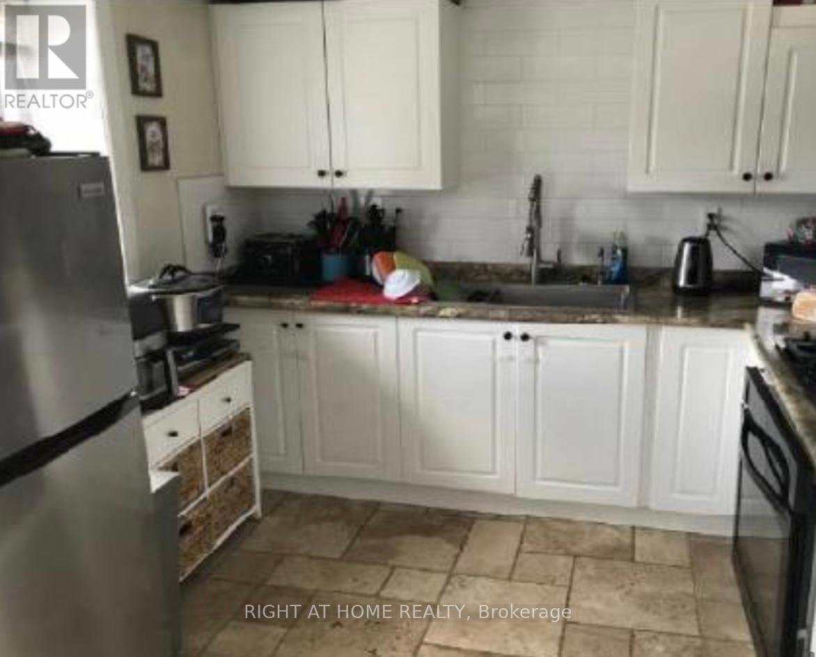 38 Washington Street, Brant, Ontario  N3L 2A7 - Photo 19 - X12286479