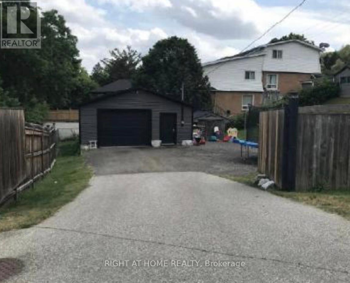 38 Washington Street, Brant, Ontario  N3L 2A7 - Photo 5 - X12286479