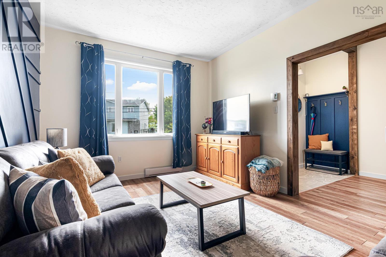 Property at 40 Ainslie Crescent image 3