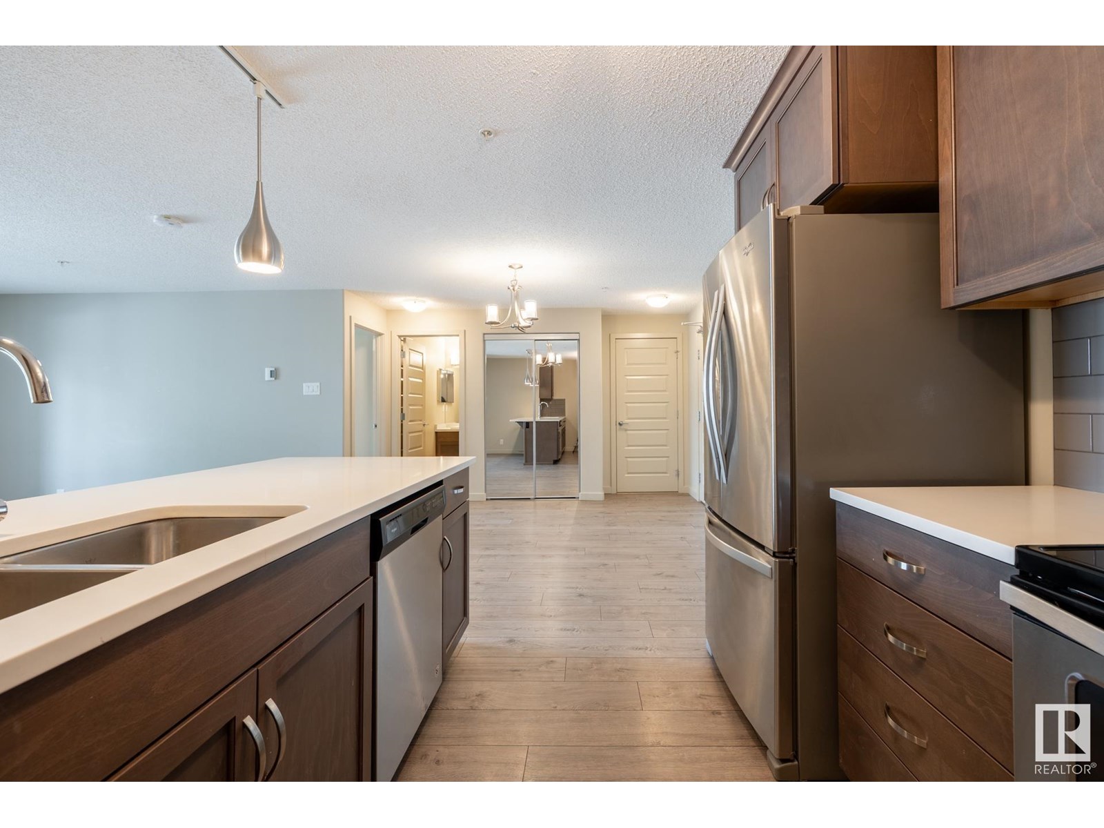 Property at #216 4008 SAVARYN DR SW image 4