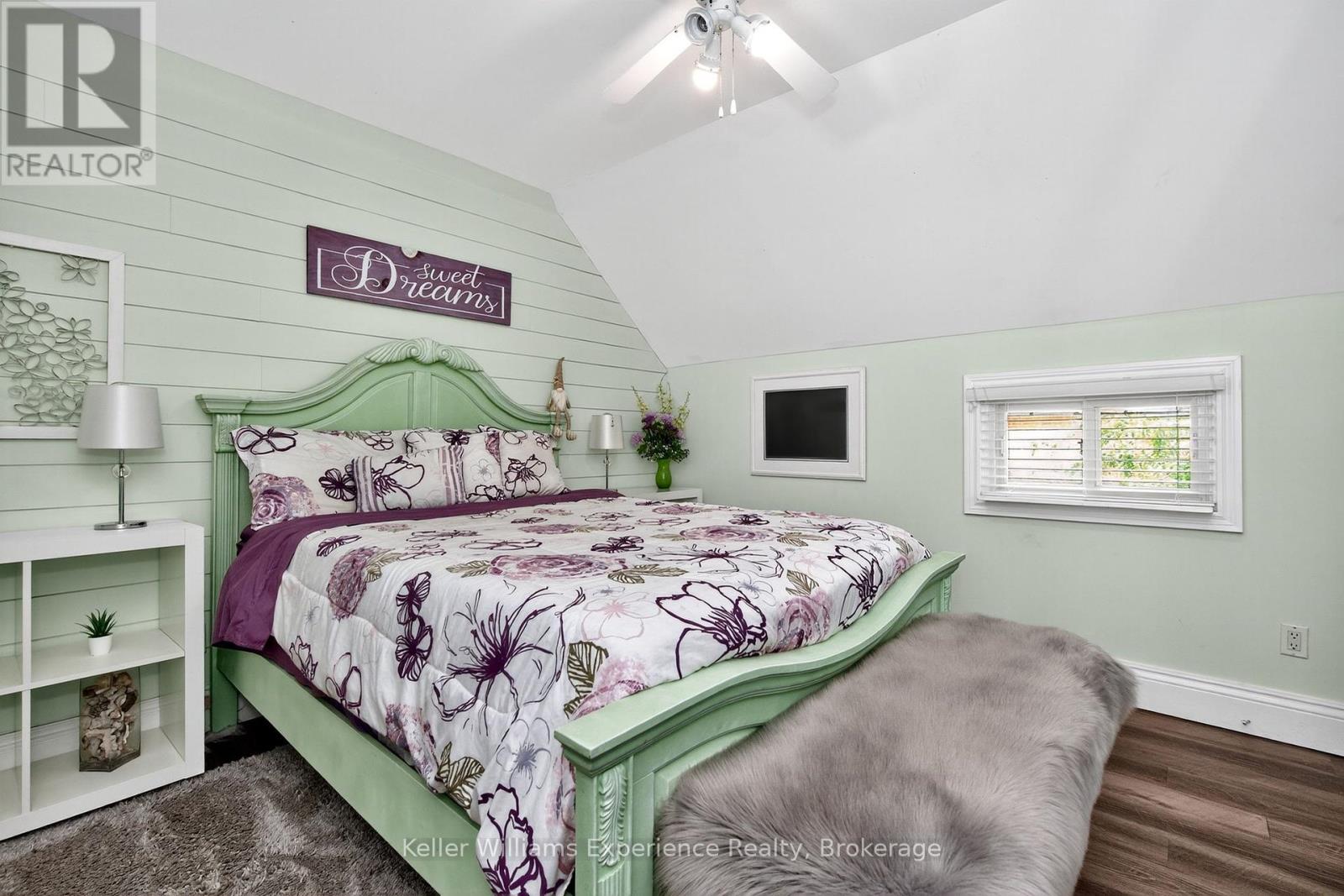 91 Fox Street, Penetanguishene, Ontario  L9M 1C8 - Photo 11 - S12275534