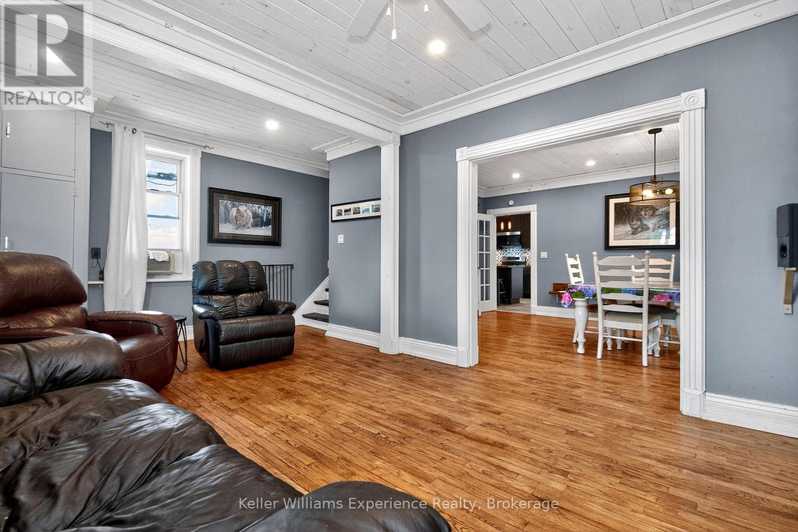 91 Fox Street, Penetanguishene, Ontario  L9M 1C8 - Photo 9 - S12275534