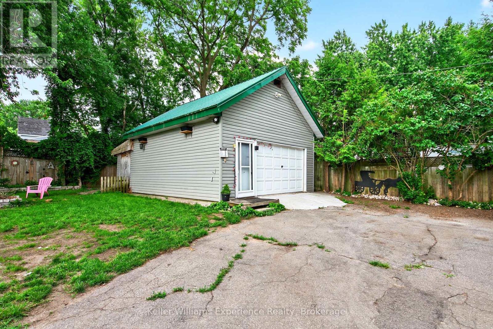 91 Fox Street, Penetanguishene, Ontario  L9M 1C8 - Photo 20 - S12275534