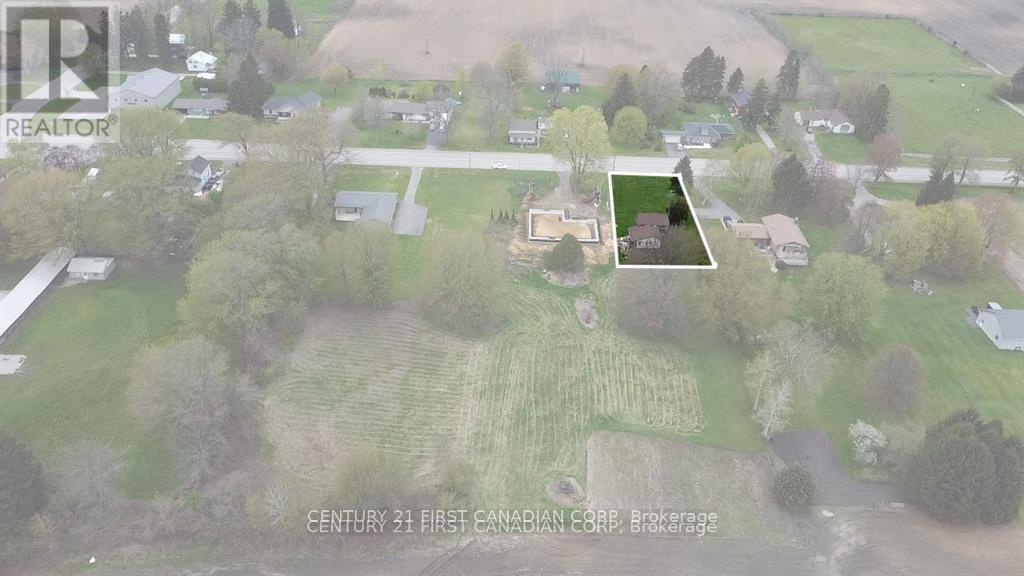 25367 Talbot Line, West Elgin, Ontario  N0L 2P0 - Photo 2 - X12286673