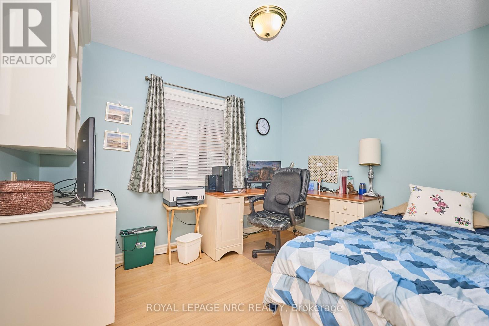 7926 Foxe Drive, Niagara Falls (Mt. Carmel), Ontario  L2H 3C7 - Photo 20 - X12286638