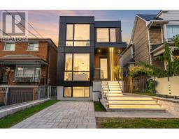 105 GLEDHILL AVENUE, Toronto, Ontario